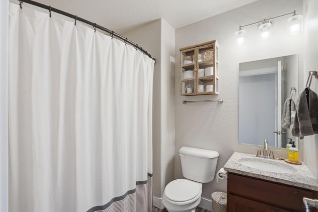 920 SUMMERFIELD DR, Rapid City, SD 57703
