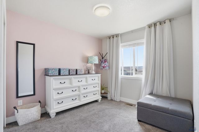 920 SUMMERFIELD DR, Rapid City, SD 57703