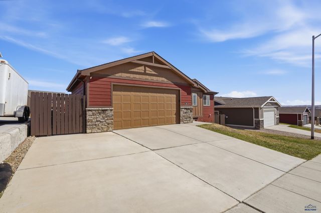 920 SUMMERFIELD DR, Rapid City, SD 57703
