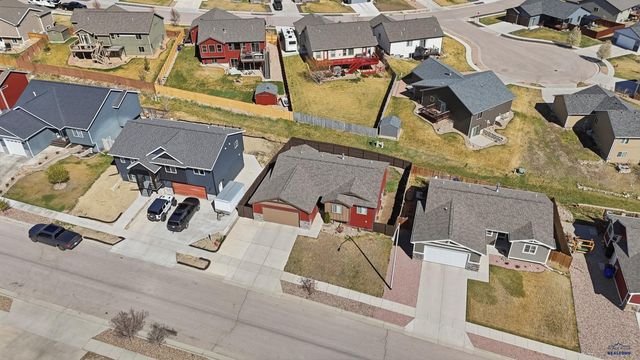 920 SUMMERFIELD DR, Rapid City, SD 57703