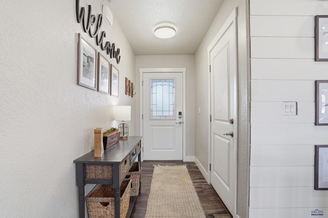 920 SUMMERFIELD DR, Rapid City, SD 57703