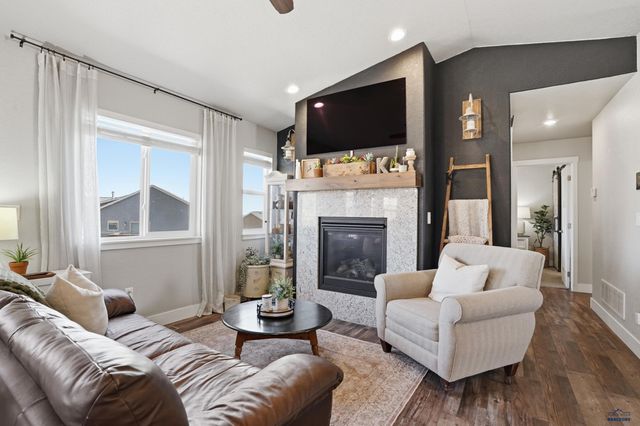 920 SUMMERFIELD DR, Rapid City, SD 57703