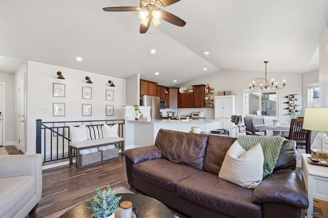 920 SUMMERFIELD DR, Rapid City, SD 57703