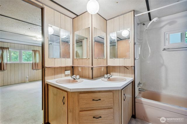 198 Burnett, Winlock, WA 98596