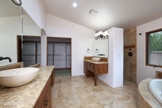 14629 N Granite Peak Place, Oro Valley, AZ 85755