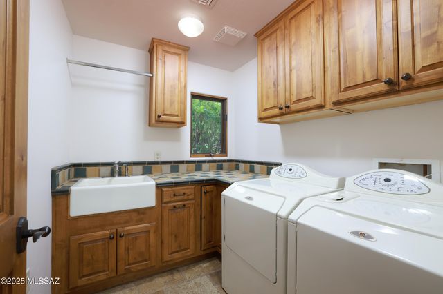 14629 N Granite Peak Place, Oro Valley, AZ 85755