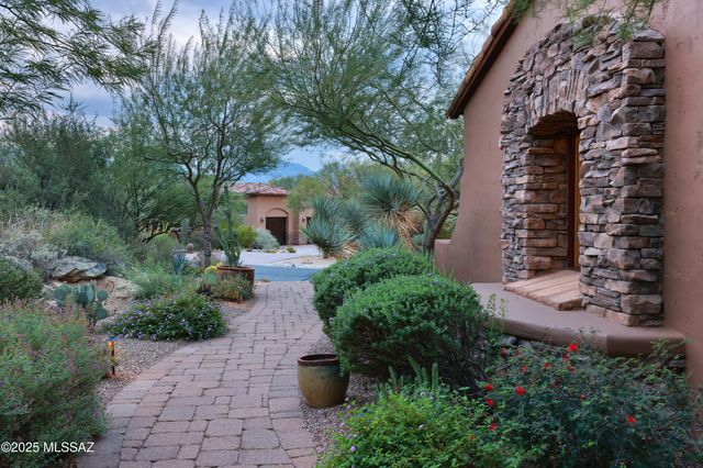 14629 N Granite Peak Place, Oro Valley, AZ 85755