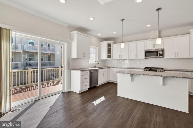 7120 MCHENRY MEWS, Frederick, MD 21703