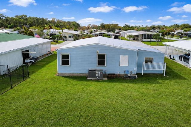 2585 SW Marquis Terrace, Stuart, FL 34997