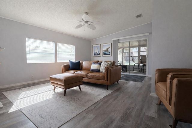 2585 SW Marquis Terrace, Stuart, FL 34997