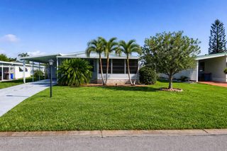 2585 SW Marquis Terrace, Stuart, FL 34997
