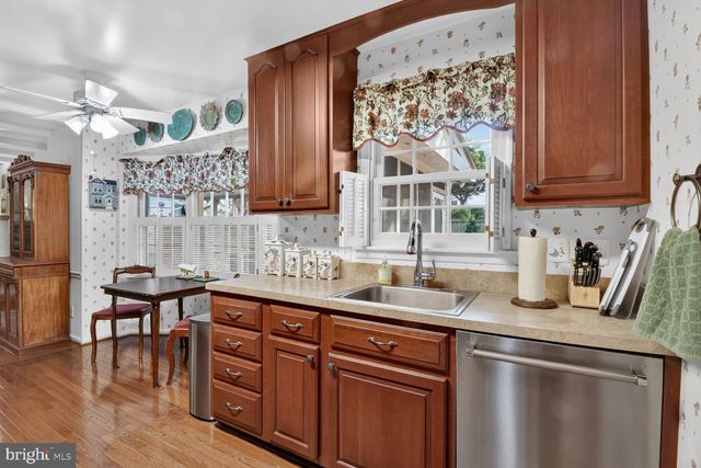 627 SMALLWOOD RD, Rockville, MD 20850