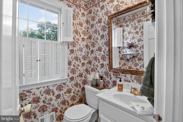627 SMALLWOOD RD, Rockville, MD 20850