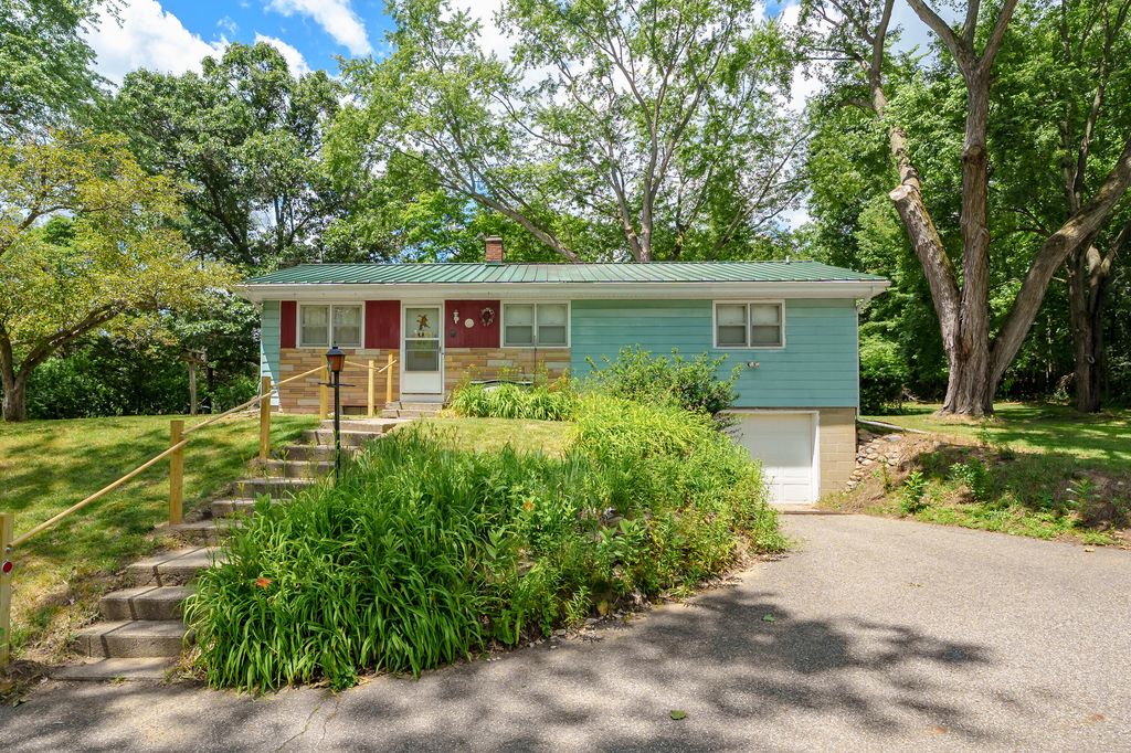 4445 Sassafras Lane, Bedford Twp, MI 49017