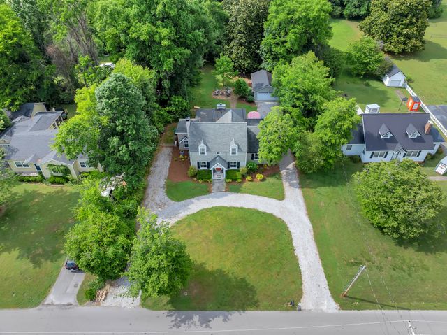 105 8th Ave, SE, Winchester, TN 37398