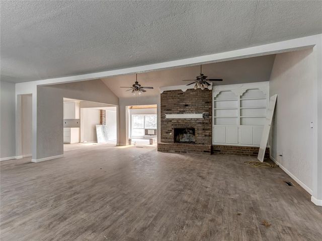 2512 Brookhaven Drive, Edmond, OK 73034