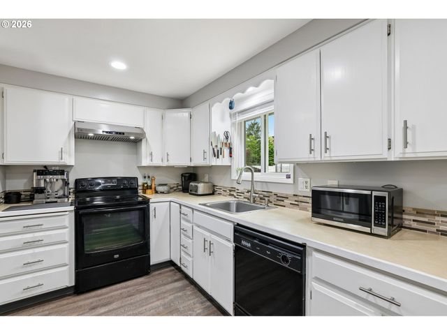 11444 Sw 115TH Ave, Portland, OR 97223