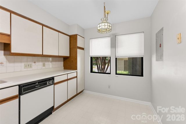 4102 Dominic Lane, Asheville, NC 28805