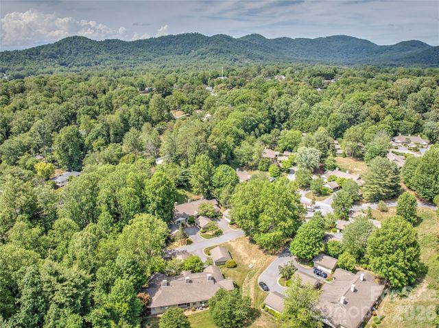 4102 Dominic Lane, Asheville, NC 28805