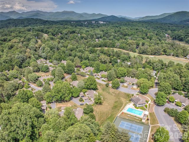 4102 Dominic Lane, Asheville, NC 28805
