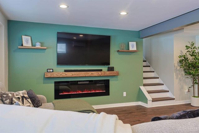 360 E State Road, Cleves, OH 45002