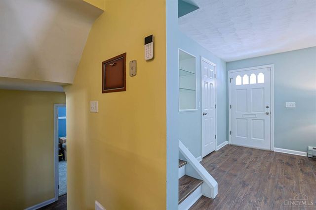 360 E State Road, Cleves, OH 45002