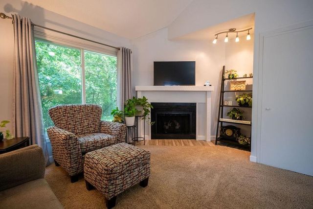 4033 Crossgate Court, Lawrence, KS 66047