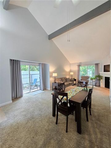 4033 Crossgate Court, Lawrence, KS 66047