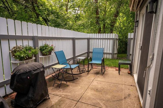 4033 Crossgate Court, Lawrence, KS 66047