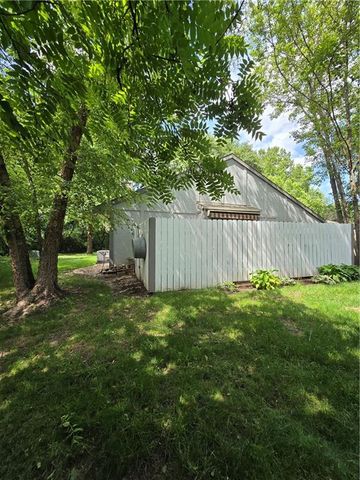 4033 Crossgate Court, Lawrence, KS 66047