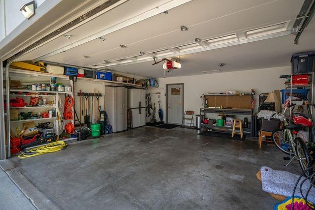4033 Crossgate Court, Lawrence, KS 66047