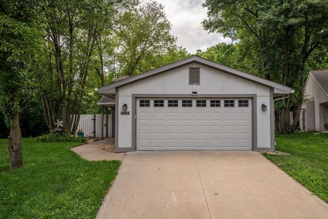 4033 Crossgate Court, Lawrence, KS 66047
