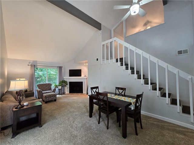 4033 Crossgate Court, Lawrence, KS 66047