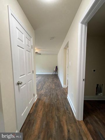 8112 LELAND, Manassas, VA 20111
