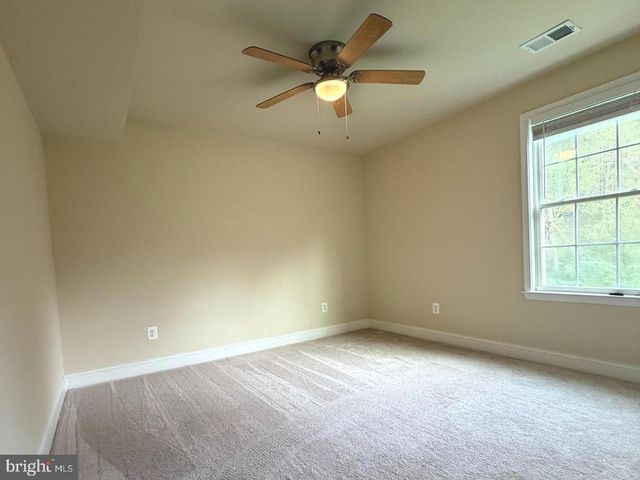 8112 LELAND, Manassas, VA 20111