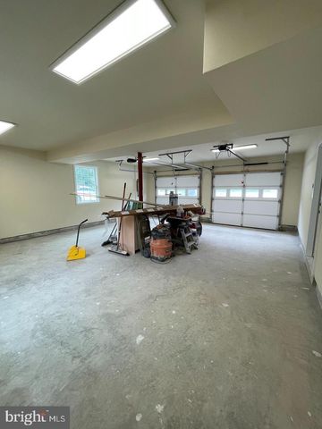 8112 LELAND, Manassas, VA 20111