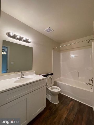 8112 LELAND, Manassas, VA 20111