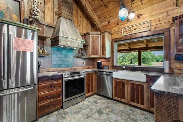 20108 CR 452, Mineola, TX 75773