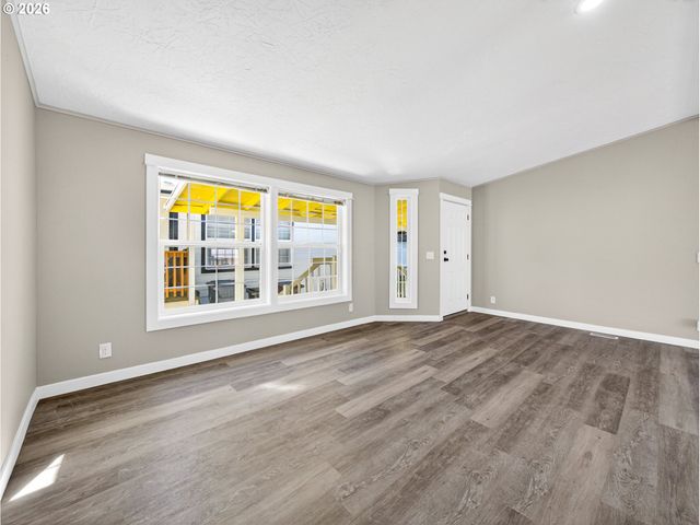 17520 Se 82ND Dr 2, Clackamas, OR 97015