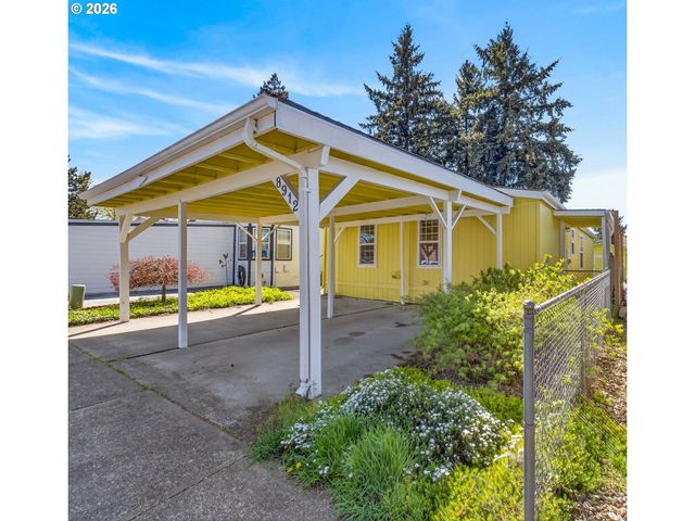 17520 Se 82ND Dr 2, Clackamas, OR 97015