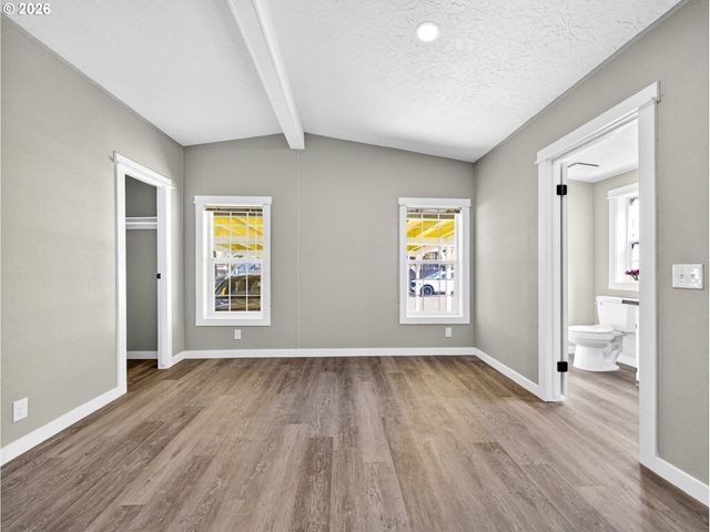 17520 Se 82ND Dr 2, Clackamas, OR 97015