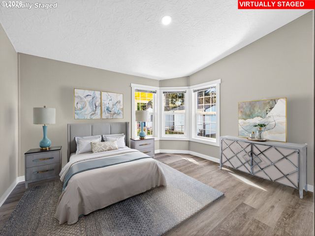 17520 Se 82ND Dr 2, Clackamas, OR 97015