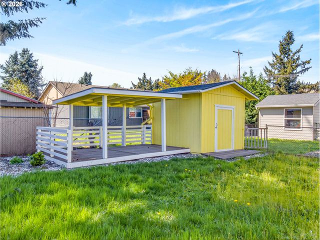 17520 Se 82ND Dr 2, Clackamas, OR 97015