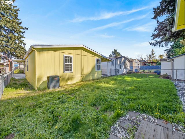 17520 Se 82ND Dr 2, Clackamas, OR 97015