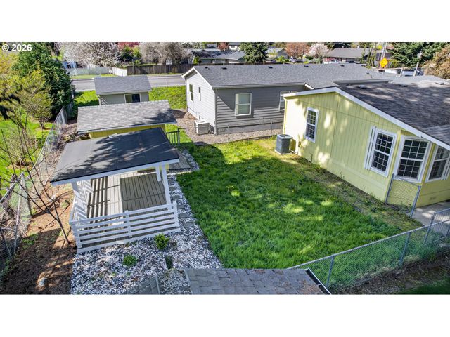 17520 Se 82ND Dr 2, Clackamas, OR 97015