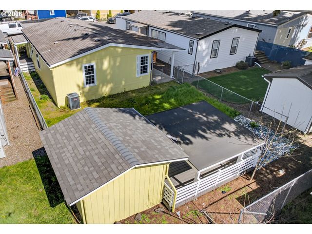 17520 Se 82ND Dr 2, Clackamas, OR 97015