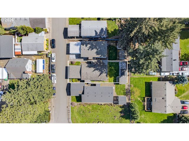 17520 Se 82ND Dr 2, Clackamas, OR 97015