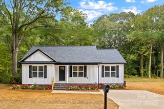 110 White Avenue, Kannapolis, NC 28083