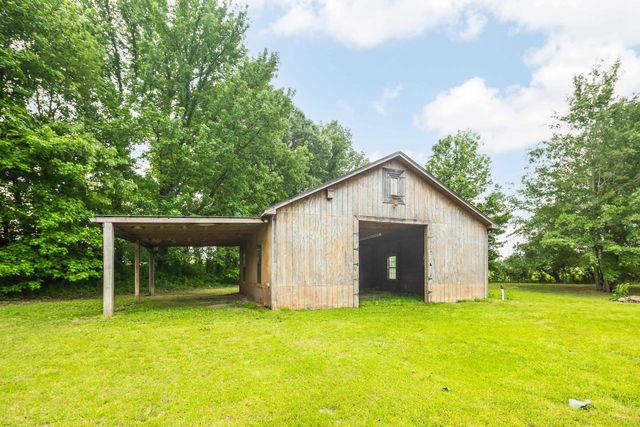 1095 CULBREATH RD, Covington, TN 38019