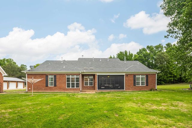 1095 CULBREATH RD, Covington, TN 38019